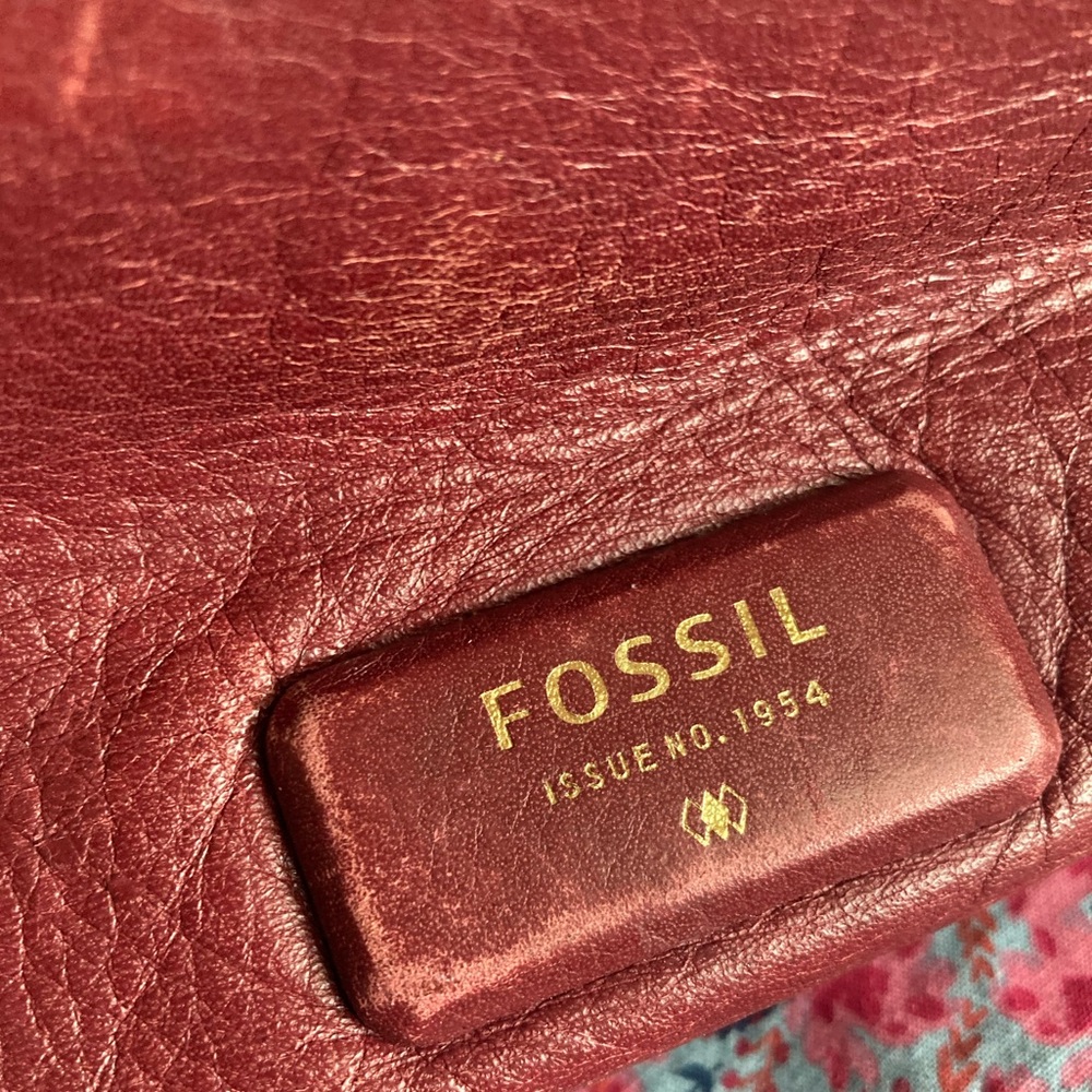 Fossil Emerson Burgundy Medium Satchel - Picture 10 of 10